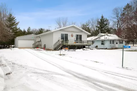 7781 Bay Ln, Fremont, WI 54940