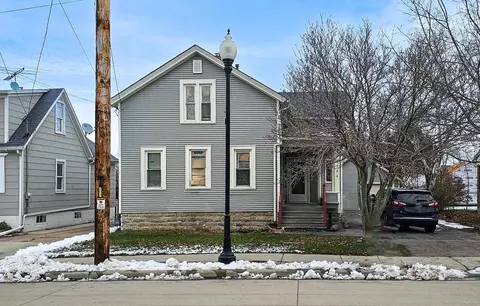 1744 Oregon St, Oshkosh, WI 54902