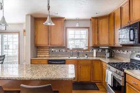 2188 W Sophia Ln, Appleton, WI 54913 photo 5