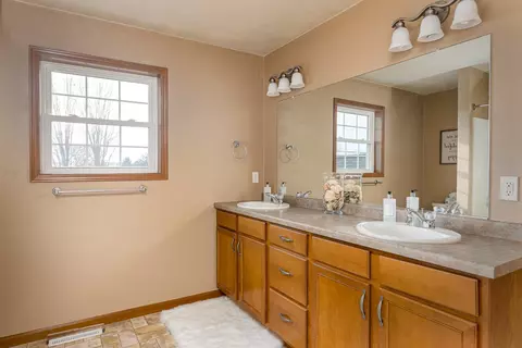 2188 W Sophia Ln, Appleton, WI 54913 photo 21