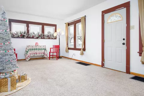1804 E Pauline St, Appleton, WI 54911 photo 4