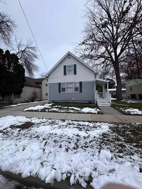 840 Grove St, Oshkosh, WI 54901