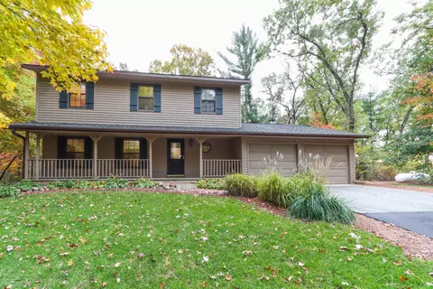 10129 Pine Hill Rd, Amherst Junction, WI 54407