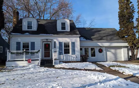 633 Grove St, Neenah, WI 54956