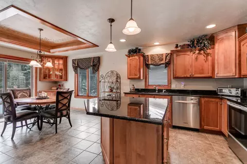 1355 N Lake Ct, Appleton, WI 54913 photo 13