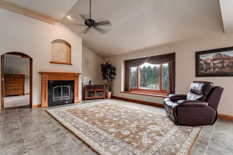 1355 N Lake Ct, Appleton, WI 54913 photo 9