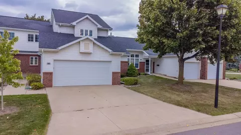 1004 W Bent Oak Ln #83, Appleton, WI 54914