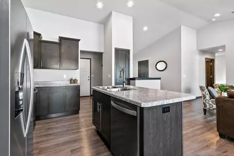 Kitchen - 136 Golf Course Dr, Wrightstown, WI 54180 photo 2 of 5
