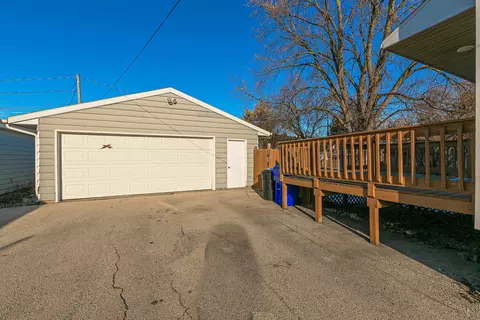 822 W Summer St, Appleton, WI 54914 photo 2