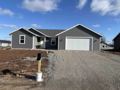 2010 Antelope Trl, Kaukauna, WI 54130