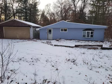 7194 Boelter Lake Ct, Almond, WI 54909