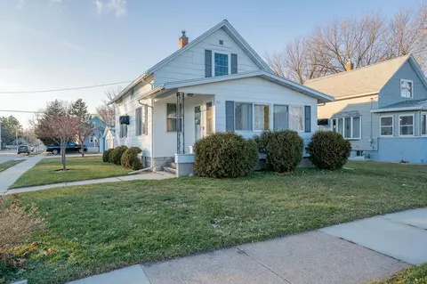 801 Hazel St, Oshkosh, WI 54901