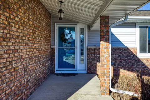 11 Sioux Ct, Appleton, WI 54911 photo 3