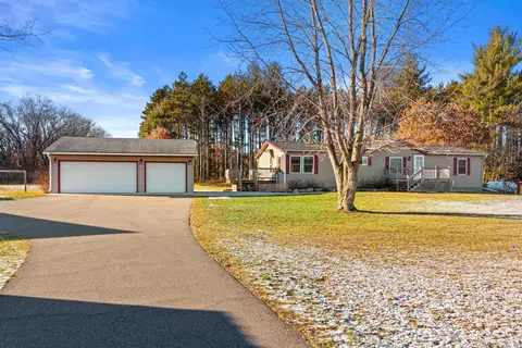 n2619 County Highway E, Redgranite, WI 54970
