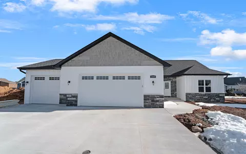 2149 Caroline Ct, Neenah, WI 54956