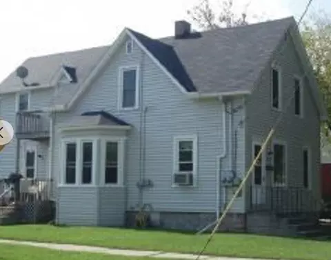 139 Broad St, Menasha, WI 54952