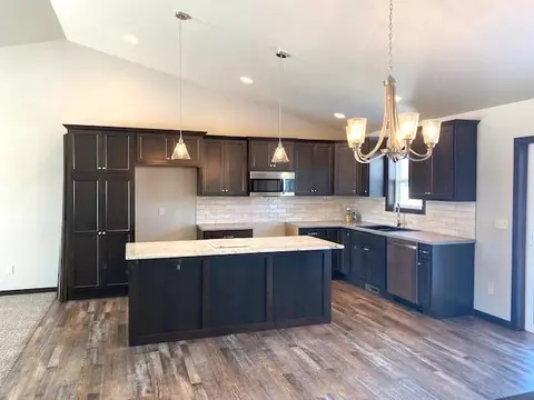 2255 E Honeygold Ct, Appleton, WI 54913 photo 4