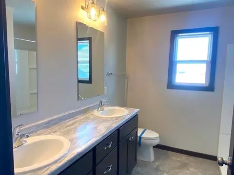 2255 E Honeygold Ct, Appleton, WI 54913 photo 10