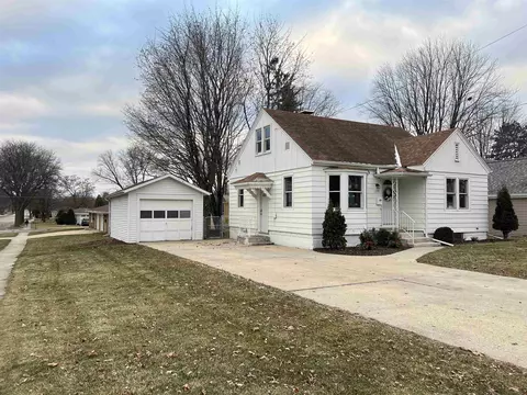 1391 9th St, Green Bay, WI 54304