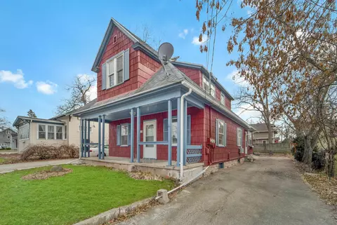 733 W 3rd St, Appleton, WI 54914 photo 2