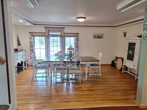 Dining - 901 Main St, Gresham, WI 54128 photo 1 of 2