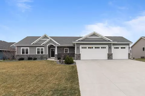4980 N Indigo Ln, Appleton, WI 54913