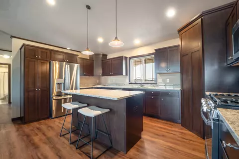 5680 N Yosemite Ln, Appleton, WI 54913 photo 6