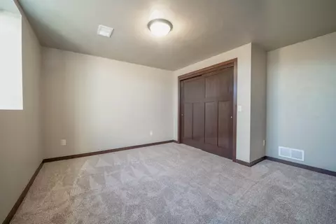 5680 N Yosemite Ln, Appleton, WI 54913 photo 24