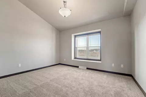 5680 N Yosemite Ln, Appleton, WI 54913 photo 14