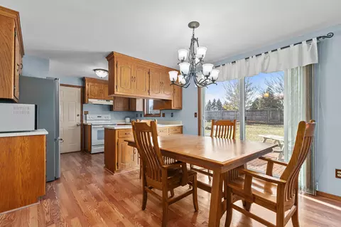 41 Regal Ter, Appleton, WI 54915 photo 8