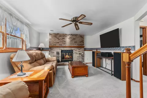 41 Regal Ter, Appleton, WI 54915 photo 6