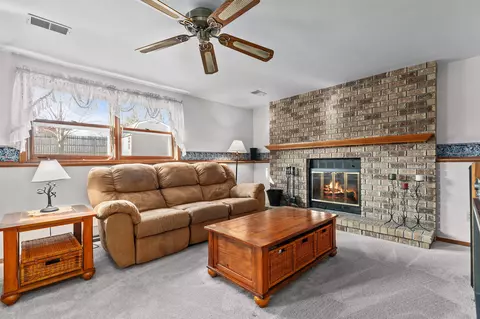 41 Regal Ter, Appleton, WI 54915 photo 7