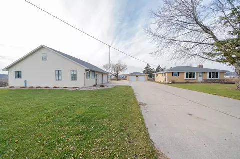 5625 N French Rd, Appleton, WI 54913