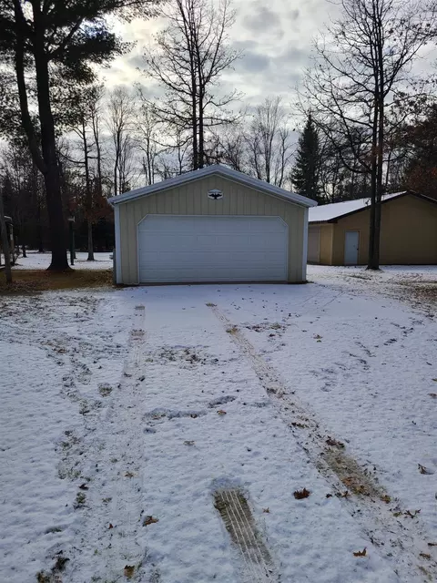 w11763 Rays Lane, Crivitz, WI 54114 photo 2