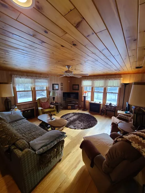 w11763 Rays Lane, Crivitz, WI 54114 photo 8