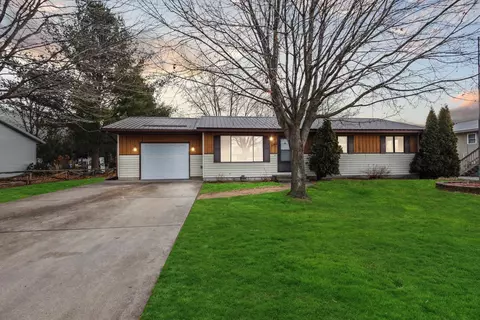 1342 S Andrews St, Shawano, WI 54166