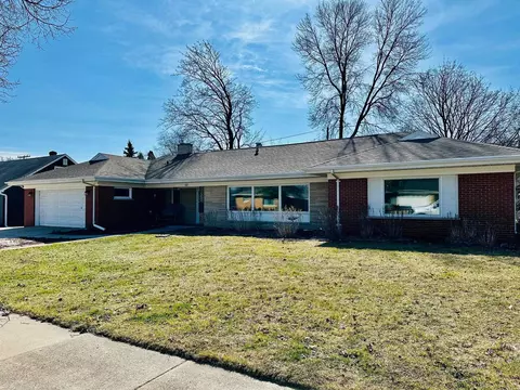 111 E Lindbergh St, Appleton, WI 54911