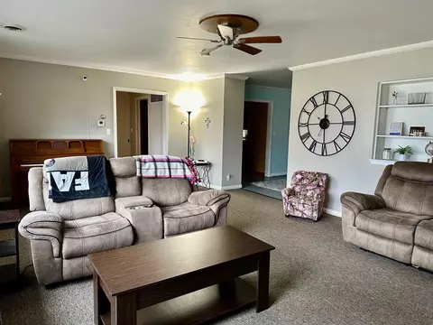 Living - 111 E Lindbergh St, Appleton, WI 54911 photo 3 of 5