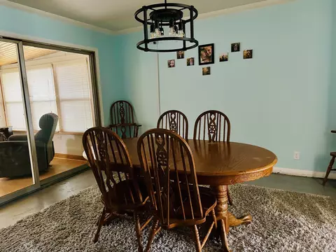 Dining - 111 E Lindbergh St, Appleton, WI 54911 photo 1 of 1