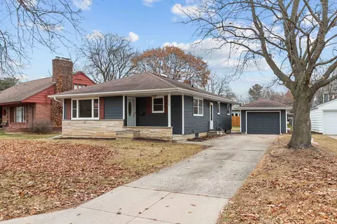 330 Fairview Way, Shawano, WI 54166