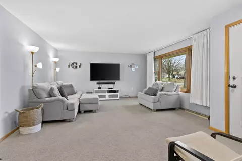 2412 S Greenview St, Appleton, WI 54915 photo 7