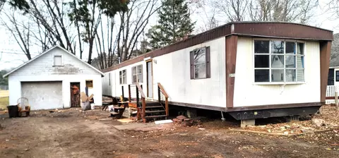 318 Pine River St, Redgranite, WI 54970