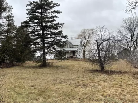n2265 Lawn Road, Pulaski, WI 54162