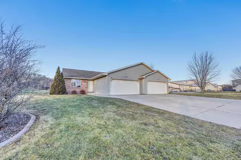 404 W Woodrow Ct, Denmark, WI 54208
