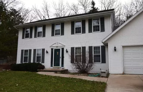 301 Michelle Ct, Green Bay, WI 54302