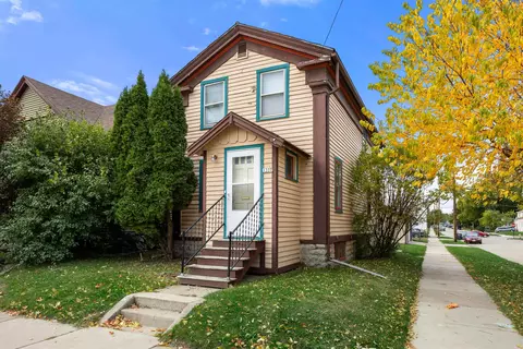 1337 Jefferson St, Oshkosh, WI 54901
