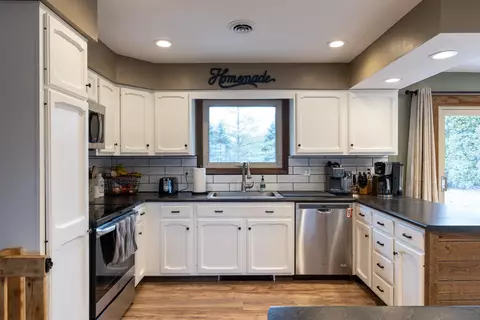 w5067 Harrison Road, Hilbert, WI 54129 photo 13