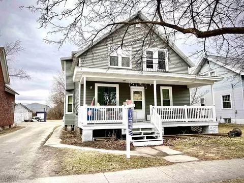 1232 Stuart St, Green Bay, WI 54301
