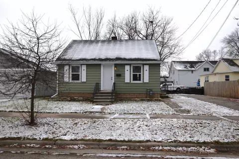 831 5th St, Green Bay, WI 54303