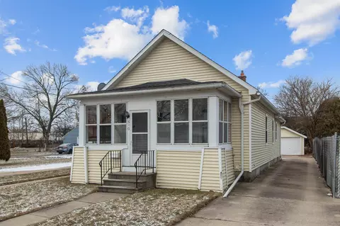510 Racine St, Menasha, WI 54952